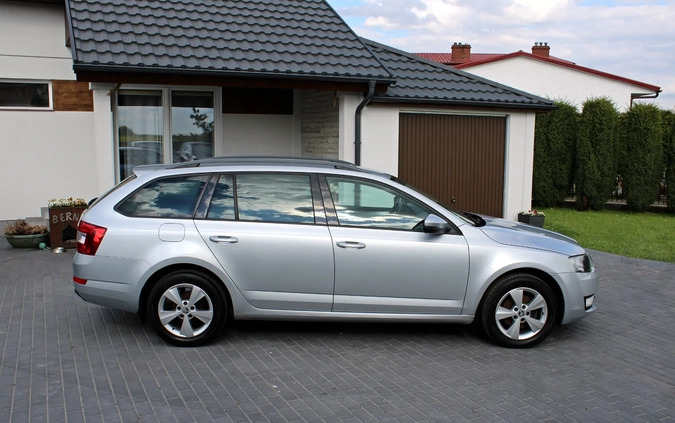 Skoda Octavia cena 48400 przebieg: 153700, rok produkcji 2015 z Kamienna Góra małe 781